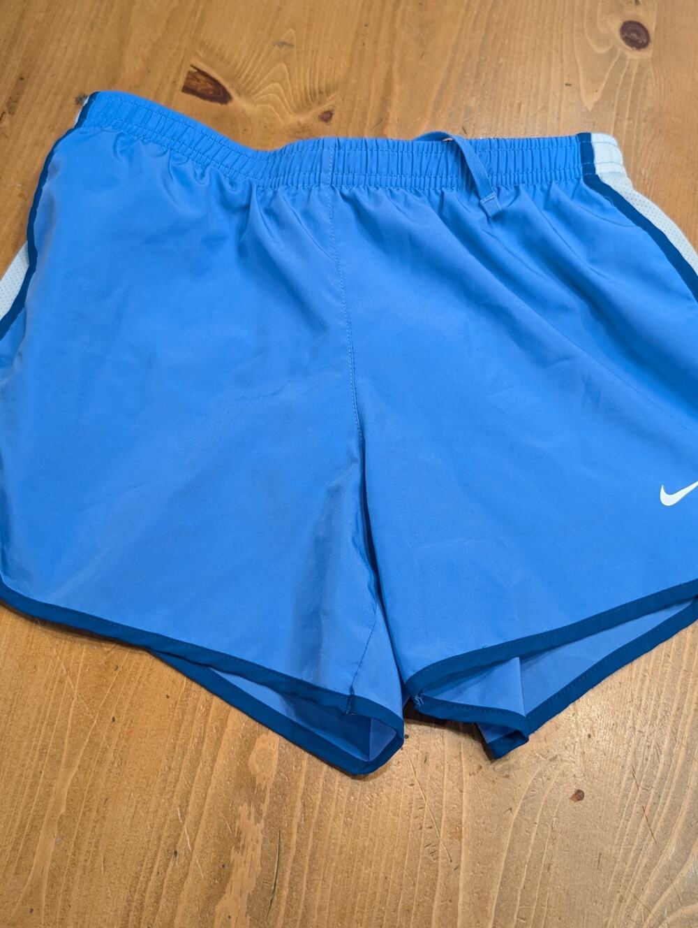 Nike DryFit Tempo Running Shorts, Youth Large, Periwinkle, LN